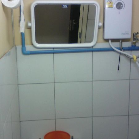 M & A Guesthouse Хуа Хин Экстерьер фото