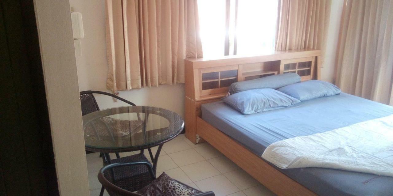 M & A Guesthouse Хуа Хин Экстерьер фото