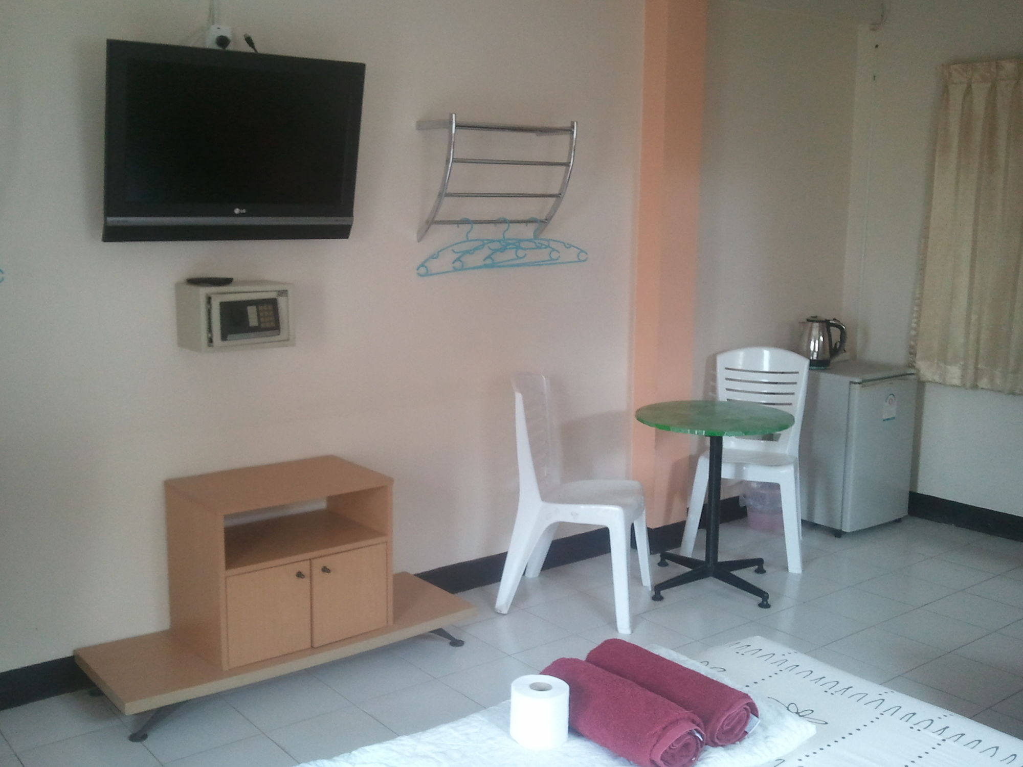 M & A Guesthouse Хуа Хин Экстерьер фото